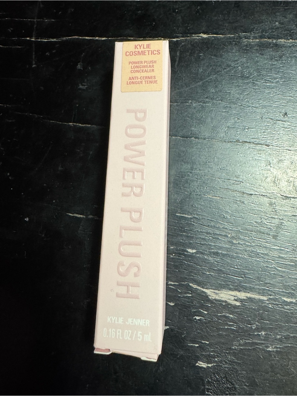 Kylie Cosmetics Power Plush Longwear Concealer - Light Pink Packaging